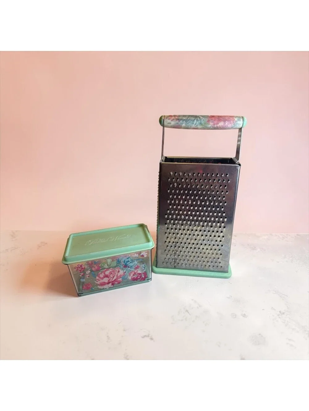 Pioneer Woman Cheese Grater with Storage Container 12